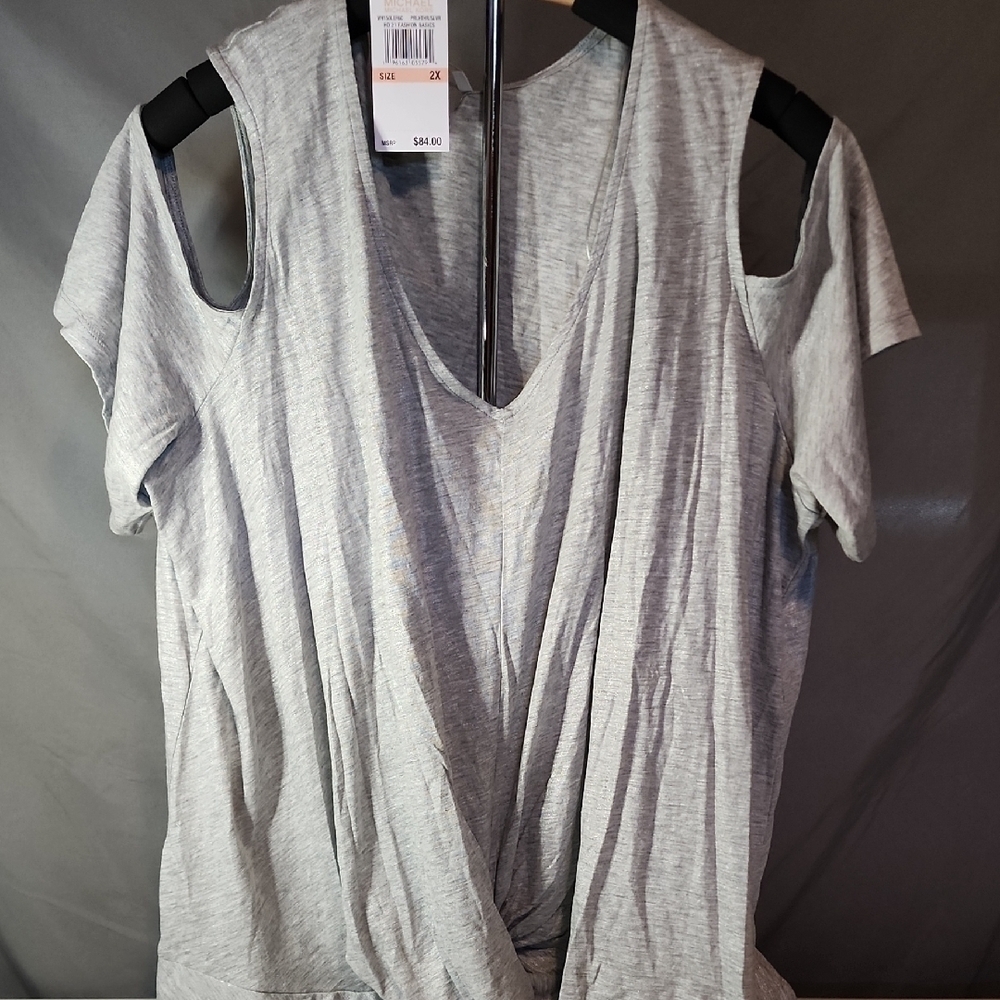Michael Kors NWT Gray Relaxed Cut Out Short Sleeve Tee